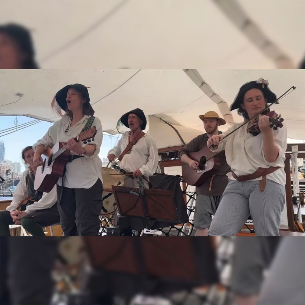 You are currently viewing The Mutineers